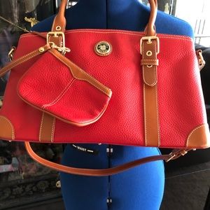 NWT Genuine leather Dooney & Burke